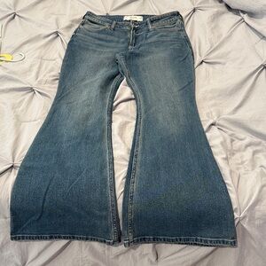 Hollister Women's Classic Blue Wide Leg Jeans